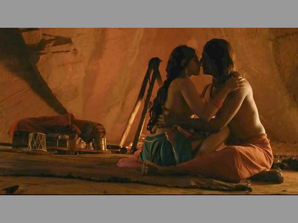 రాధిక ఆప్టే నా చెల్లితో సమానం