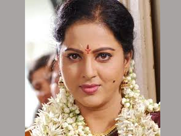చిరంజీవి సినిమాకు ట్రై చేసారట