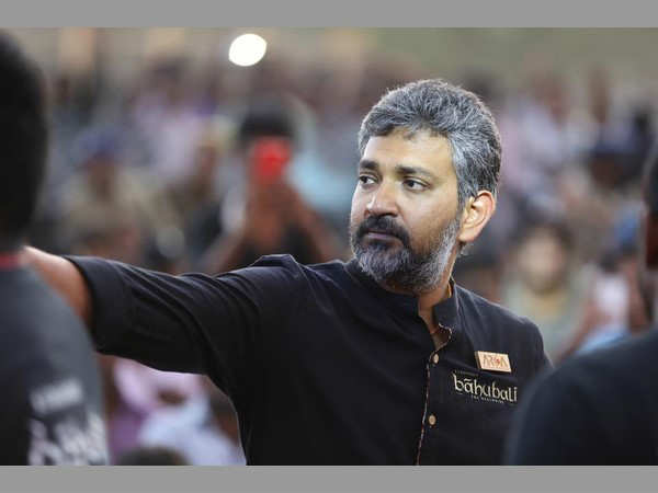 ముగ్గురే