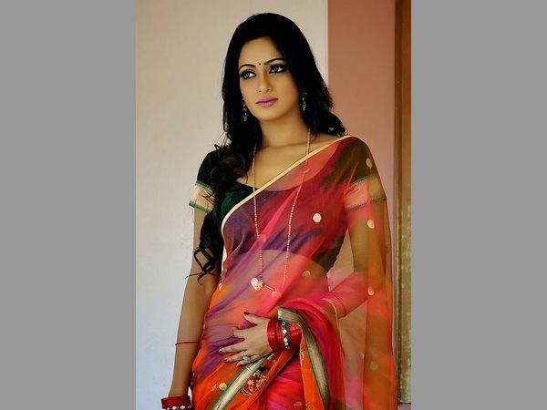 మా గురించి నెగెటివే తప్ప పాజిటివ్ మాట్లాడరు
