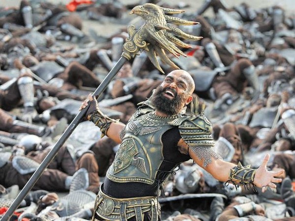 దీపావళి కానుకగా