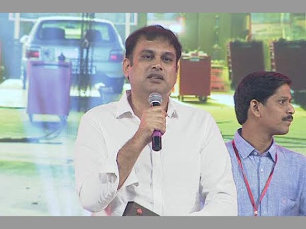 మళ్లీ హ్యాండ్ ఇచ్చేశాడట: