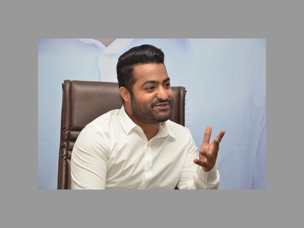 ఫ్యాన్స్ ఉత్సాహం: