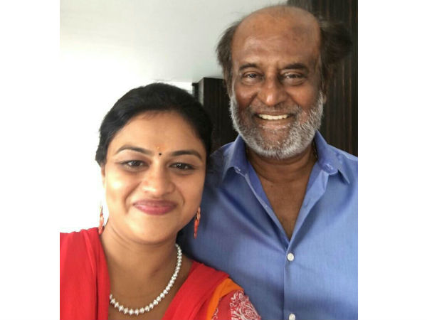 Rajinikanth meets the 'Pondatti da' dubsmash woman Rajinikanth meets the 'Pondatti da' dubsmash woman