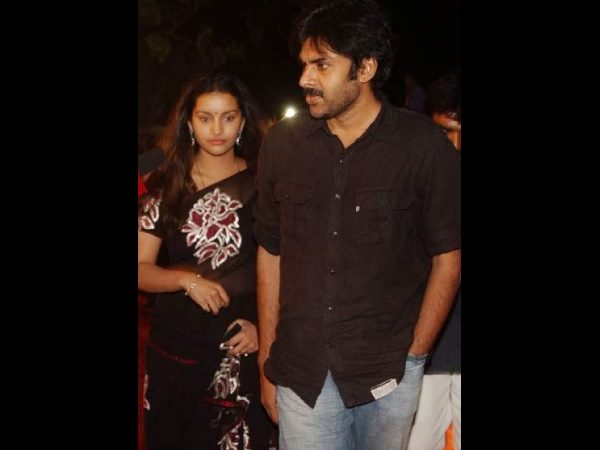 రేణు దేశాయ్ తో..