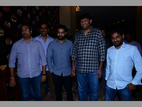 ఆయన పక్కన నటించే అర్హత లేని వ్యక్తిని