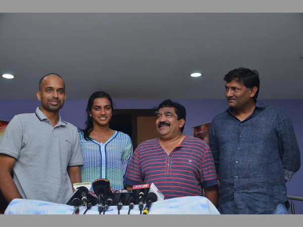 యుఎస్ లోనూ అదే స్పీడుతో
