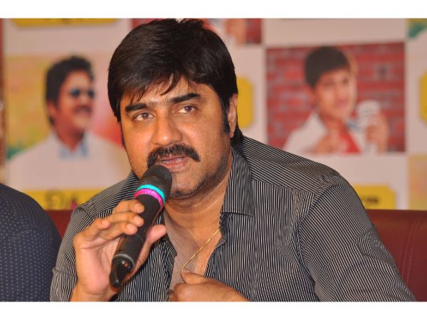 మేము ఏ బ్యాక్గ్రౌండ్ లేకుండా కష్టపడ్డా, నీకు ఉంది