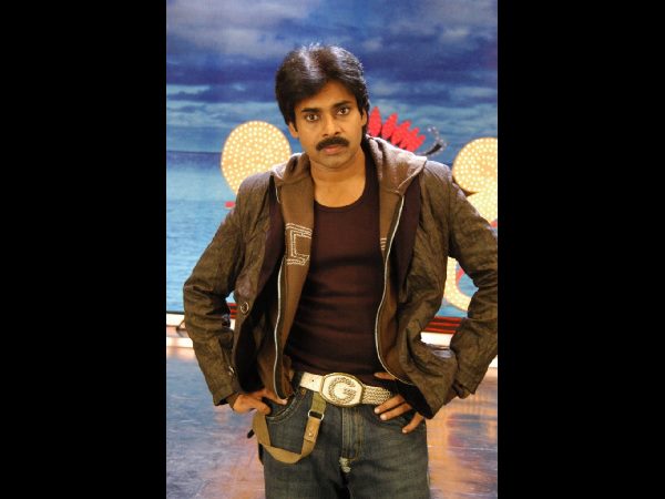 రాజకీయాల్లో బిజీగా ఉన్నా పవన్ ..