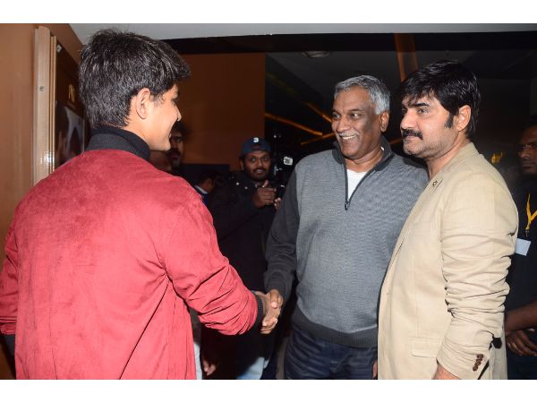 నిర్మాత తమ్మారెడ్డిభరద్వాజ
