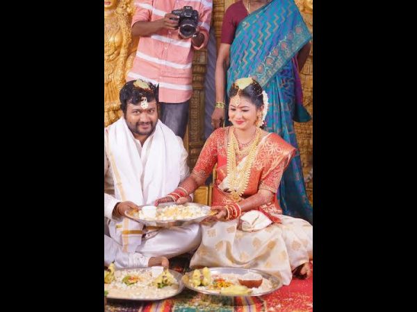 ఆర్భాటాలు లేకుండానే
