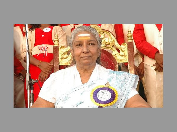 పద్మ అవార్డు తిరస్కరించి సంచలనం