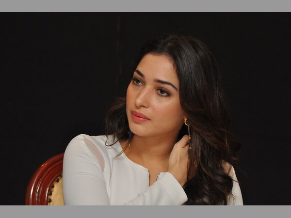 ప్రభుదేవాతో కలిసి చేయడంపై