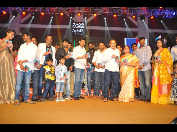 తన్నులు తినడం నుండి ఇప్పడు సినిమాలు వరకు కలిసే ఉన్నాం