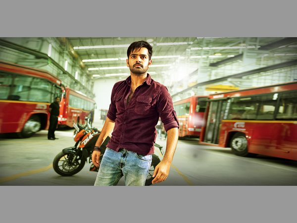మా నాన్ననే ఇబ్బంది పెడతావా