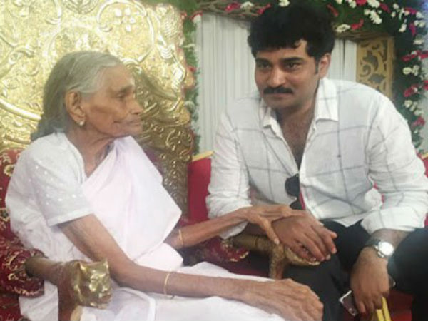 Anchor Suma Kanakala 100 years Grand Mother preparing Dosa Anchor Suma Kanakala 100 years Grand Mother preparing Dosa