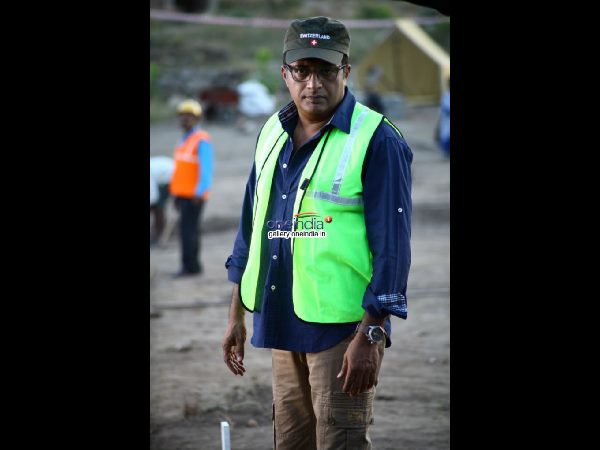 ఇది ఒకరి గురించి కాదు