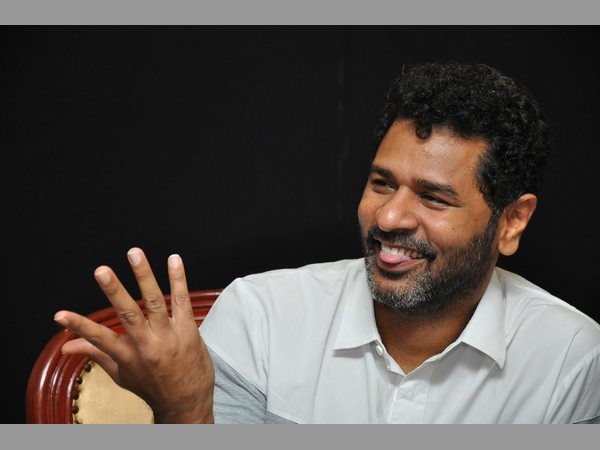ప్రభుదేవాతో పాటు స్టెప్ లు