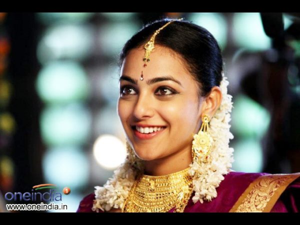 హీరోయిన్స్ ని కేవలం గ్లామర్ కోసమే