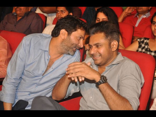 పవన్ కి ఇచ్చే కానుక
