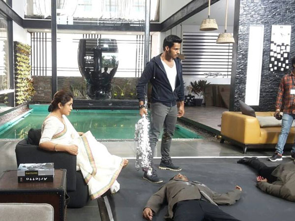 జగపతి, రమ్యకృష్ణ, బ్రహ్మానందం