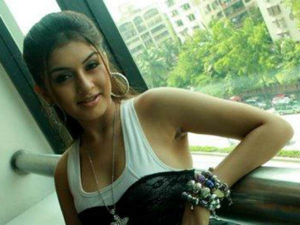 మేకప్ లేకుండా హన్సిక