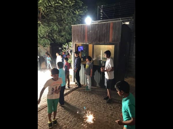 వీర క్రేజ్