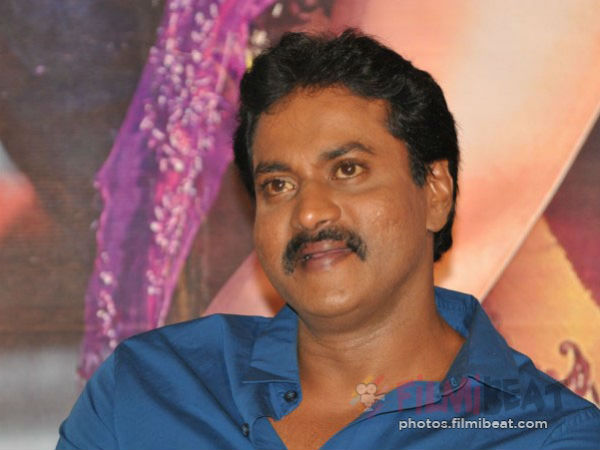 Sunil to star in That Tamil remake "Enakku Unnoru Peru Irukku" Sunil to star in That Tamil remake "Enakku Unnoru Peru Irukku"