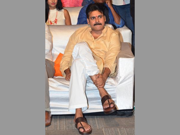 స్పెషల్ షో వేయించుకుని చూస్తాను