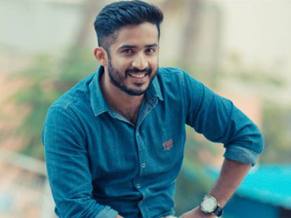 ఏం తప్పు చేయలేదు! అంటూ ..యాంకర్ రవి ఫేస్ బుక్ పోస్ట్ కి వీర రెస్పాన్స్