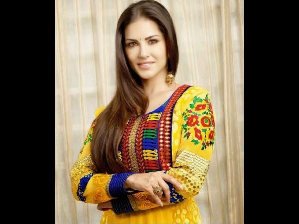 బూతులతోనూ వీరంగం: