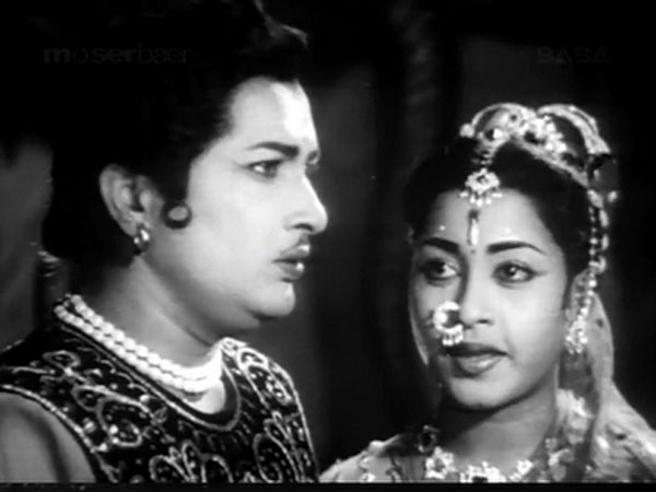 ఇంటికి తిరిగి వెళ్లాలని: