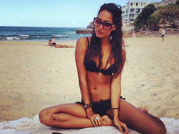 Lisa Haydon slams Indian publication for saying she married a 'Pakistani' Lisa Haydon slams Indian publication for saying she married a 'Pakistani'