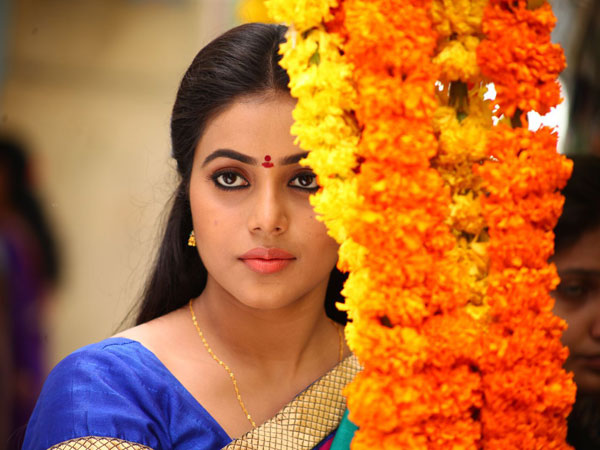 Being a Muslim heroine Purna troubled with Lip Lock Being a Muslim heroine Purna troubled with Lip Lock