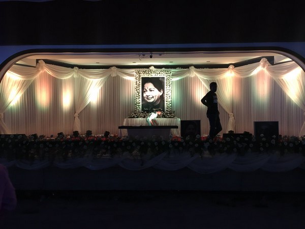 వద్దంటూ