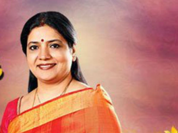 అన్నీ హీరోయిన్ చేతే..