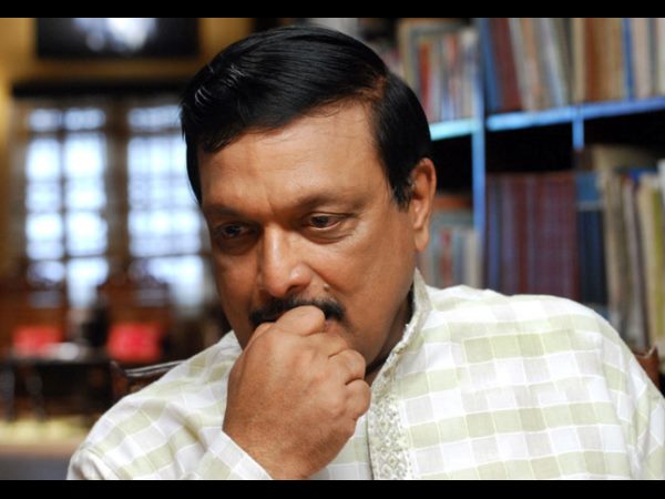 తప్పుడుగా సమాచారం :