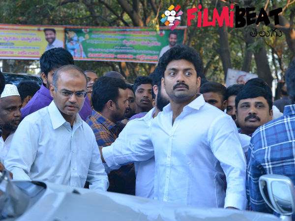 బాబాయ్ తో