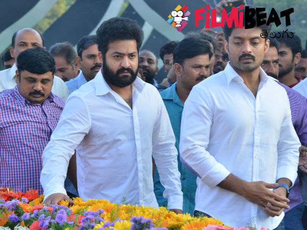 మన చుట్టూ