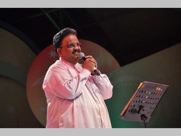 ఈ వింతమోహం