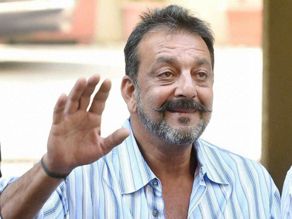 సంజయ్ తీరుపై పోలీసుల ఉదాసీనత