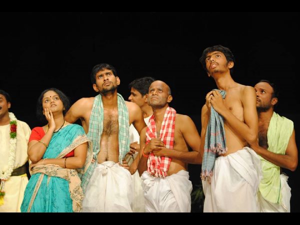 నాటకాల్లో చాలా రోజులే ఉన్నారు కదా... నాటకాల్లో నటించటమేనా లేదంటే మీకంటూ ఒక సంస్థ ఏదైనా ఉందా?