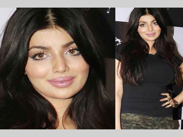 Ayesha Takia looks totally different in latest photos Ayesha Takia looks totally different in latest photos