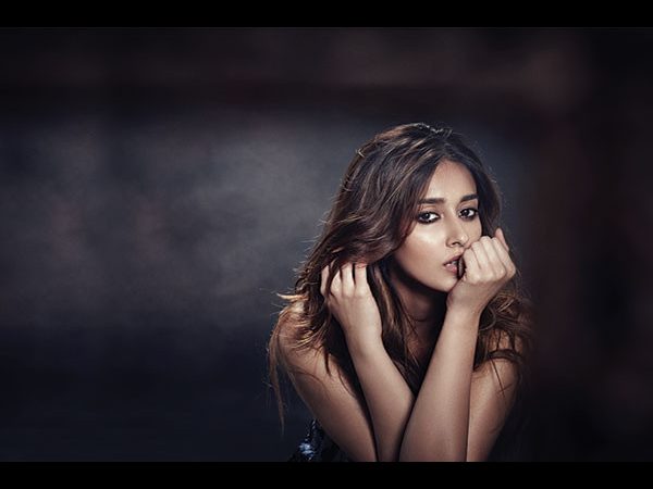Ileana D'Cruz lashes out youngster teasing a girl Ileana D'Cruz lashes out youngster teasing a girl