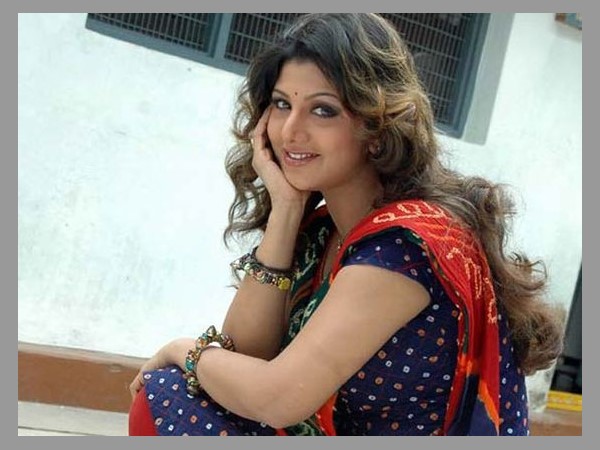 రూమర్స్ ని నమ్మవద్దని కోరింది