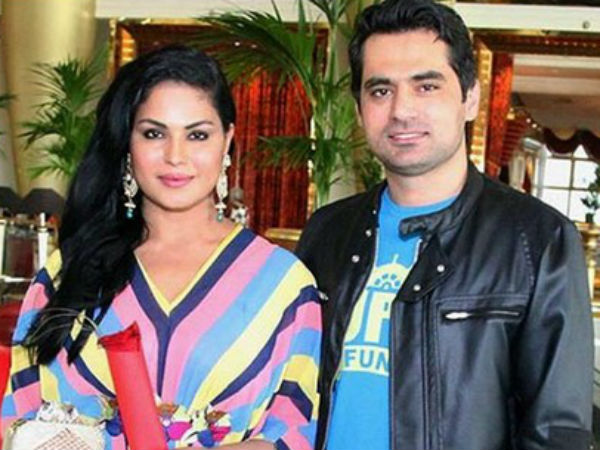 Pakistani actress Veena Malik gets divorce with Khattak Pakistani actress Veena Malik gets divorce with Khattak