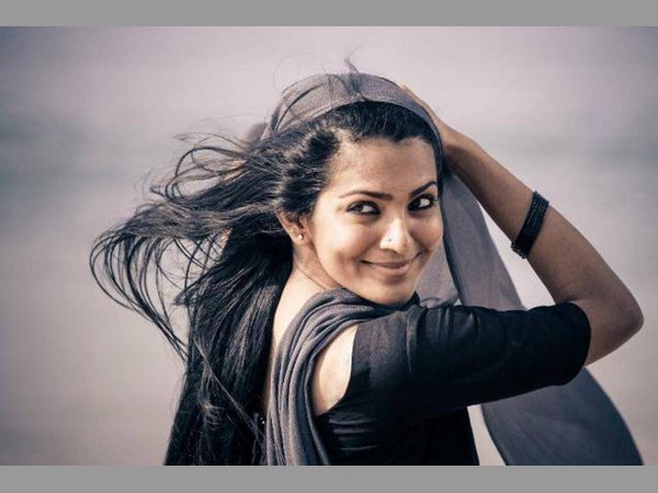 ఓ హీరో, దర్శకుడు