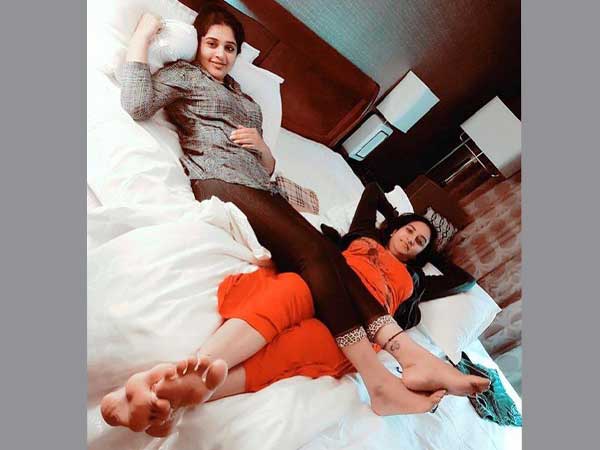 హాట్ టాపిక్గా