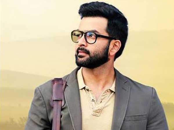 తమిళ.. తెలుగు భాషల్లో