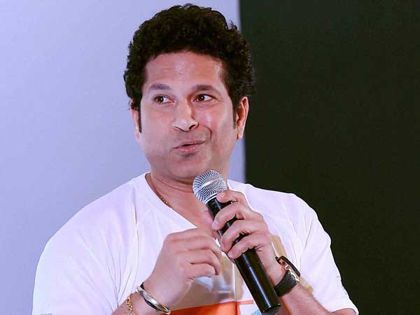 సంతోషం పట్టలేక..